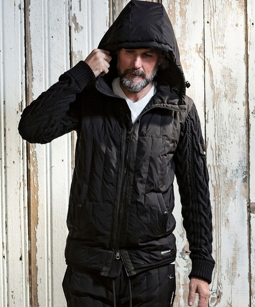 1PIU1UGUALE3 GOLF ダウンジャケット 黒M 1PIU1UGUALE3 RELAX - ジップロゴダウンジャケット | ブルゾン