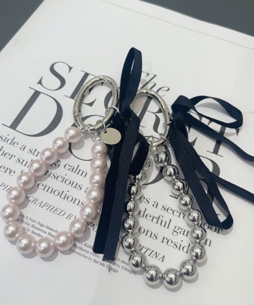 シルバーリボンパールキーホルダー ハンドメイド】シルバーリボンパールキーホルダー（ホワイト