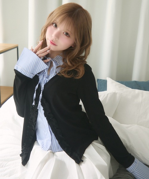 bibiy フリル付き黒ニットセーター　新品未使用 bibiy フリル付き黒ニットセーターの通販 by cc♡｜ラクマ