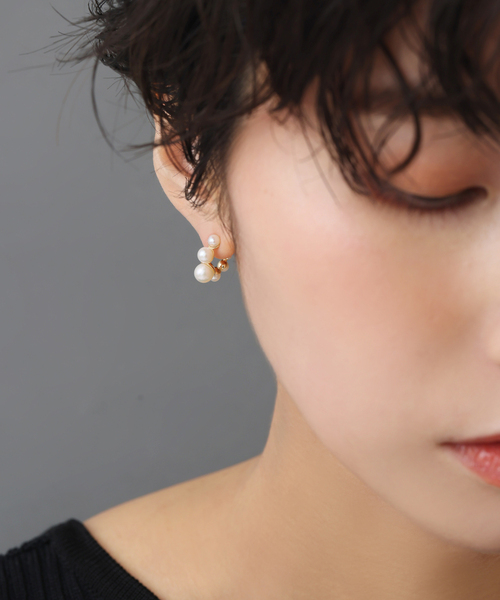 Lilas グラデーションパールスモールフープピアス K10 Lilas ピアス グラデーションパールスモールフープピアス K10（両耳