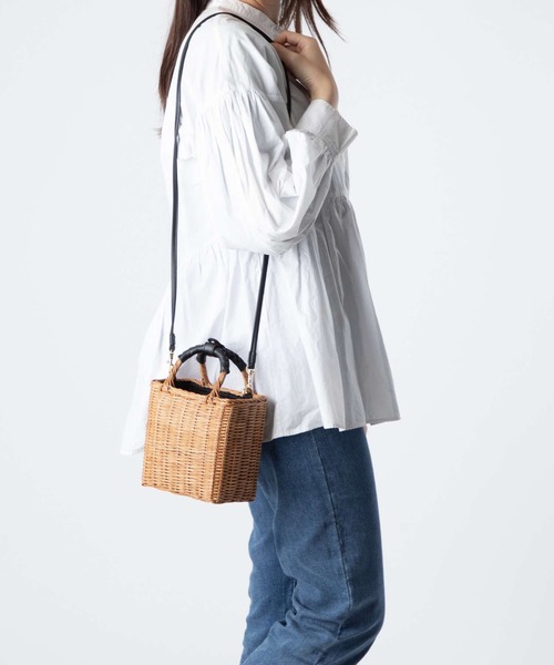 The Bagmati ショルダーバッグ バッグ BAGMATI LEATHER HANDLE