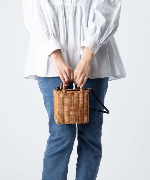 The Bagmati ショルダーバッグ バッグ BAGMATI LEATHER HANDLE