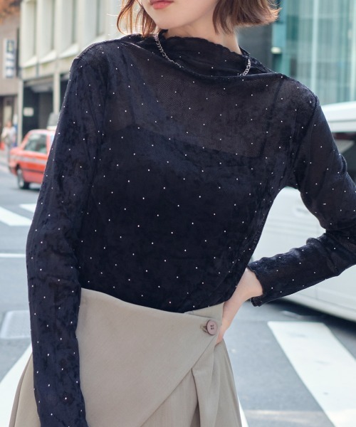 tシャツ ラインストーン付きシアーベロアボトルネックトップス