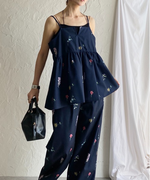 LJD-2506-001 セットアップ 花柄 キャミソール パンツ ストラッ She's Closet セットアップ 花柄フラワープリントキャミソール