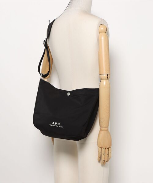 apc アーペーセー ショルダーバッグ JOURNAL SMALLナイロン A.P.C. ショルダーバッグ BESACE JOURNAL SMALL NYLON/弱撥水