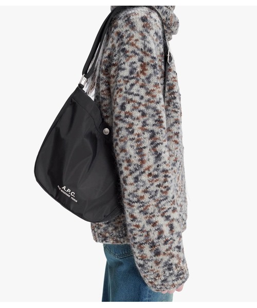 apc アーペーセー ショルダーバッグ JOURNAL SMALLナイロン A.P.C. ショルダーバッグ BESACE JOURNAL SMALL NYLON/弱撥水