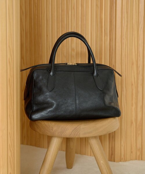 【新品♥】Whim Gazette 【Hoaw.】ナイロンBODYバッグ Whim Gazette(ウィム ガゼット)の【Hoaw.】ナイロンBODYバッグ