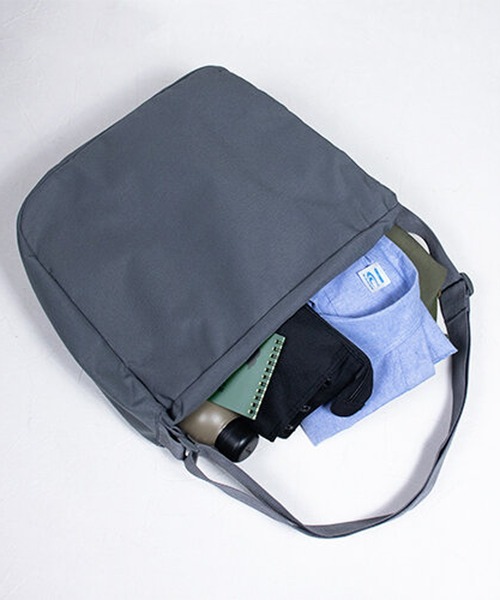 8 ショルダーバッグ マルチショルダーバッグ メンズ レディース