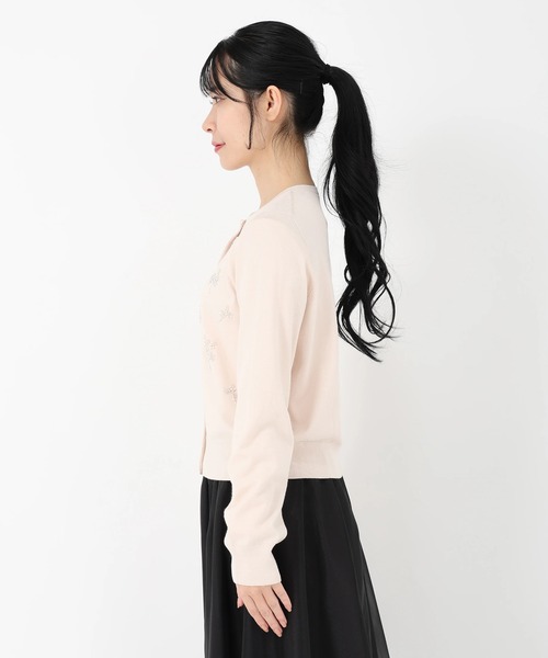 ストロベリーフィールズ 新作 花モチーフニットカーディガン ストロベリーフィールズ STRAWBERRY FIELDS 花モチーフニット