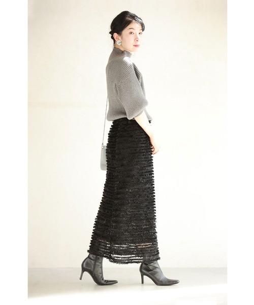 美品 カネコイサオ 近年モデル フリル Aライン ウール ロングスカート 黒 美品 カネコイサオ 近年モデル フリル Aライン ウール ロング
