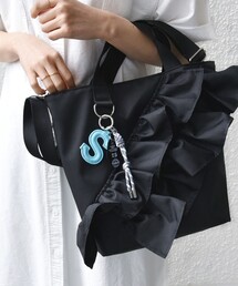 チャコット フリルトートバッグ 【美品】 25日までお値下げ価格！ チャコット フリルトートバッグ 【美品】 25日までお値下げ価格