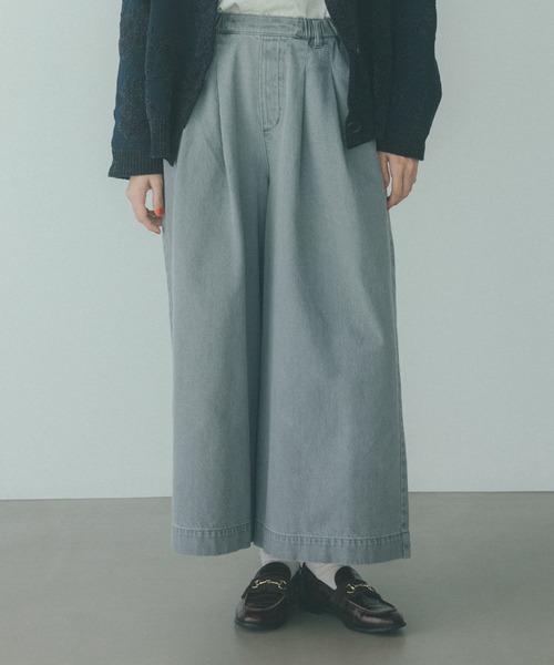 専用　クリスタ XLARGE（エクストララージ）の「EMBROIDERY GRAFFITI DENIM