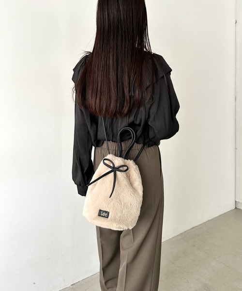 Lee（リー） ショルダーバッグ バッグ フェイク ラビットファー 2WAY