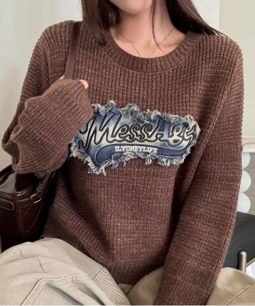 Sibra（シブラ） ニット セーター デニム風ワッペンニットトップス