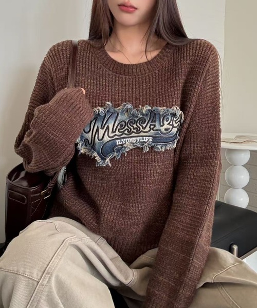 Sibra（シブラ） ニット セーター デニム風ワッペンニットトップス