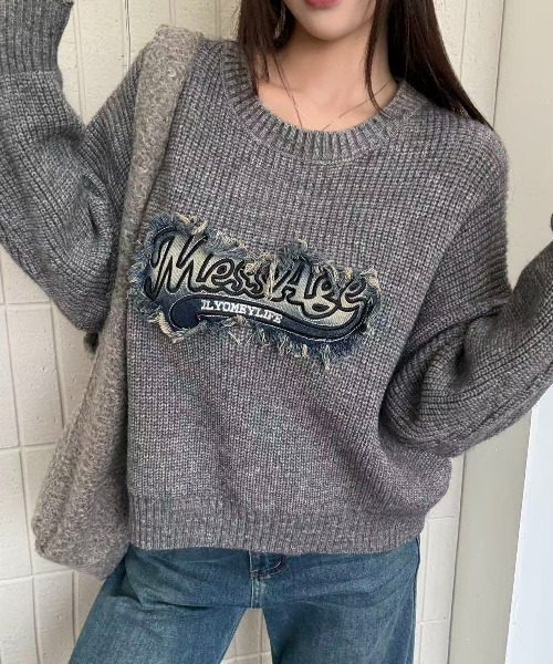 Sibra（シブラ） ニット セーター デニム風ワッペンニットトップス