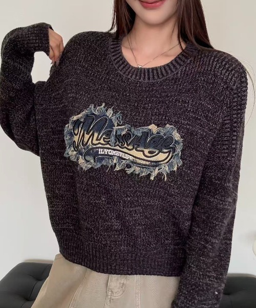 Sibra（シブラ） ニット セーター デニム風ワッペンニットトップス