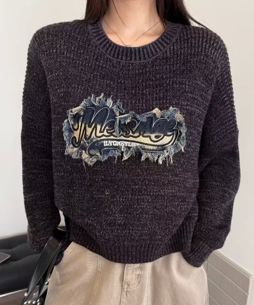 Sibra（シブラ） ニット セーター デニム風ワッペンニットトップス