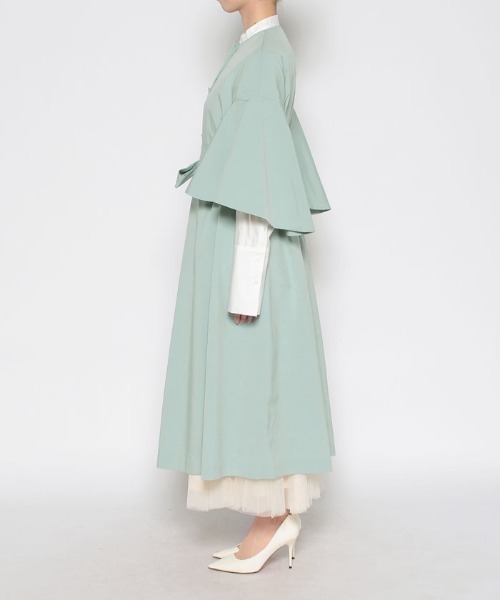 現行　LOULOU WILLOUGHBYパフスリーブショートトレンチコート LOULOU WILLOUGHBY トレンチコート コート 「LOULOU WILLOUGHBY