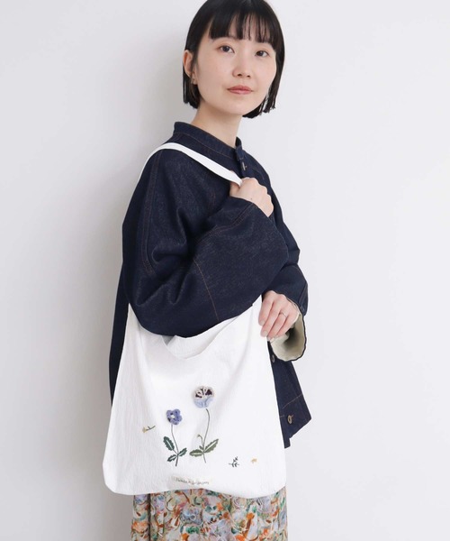 l'atelier du savon トートバッグ ○ひらひらパンジーかぎ針刺繍