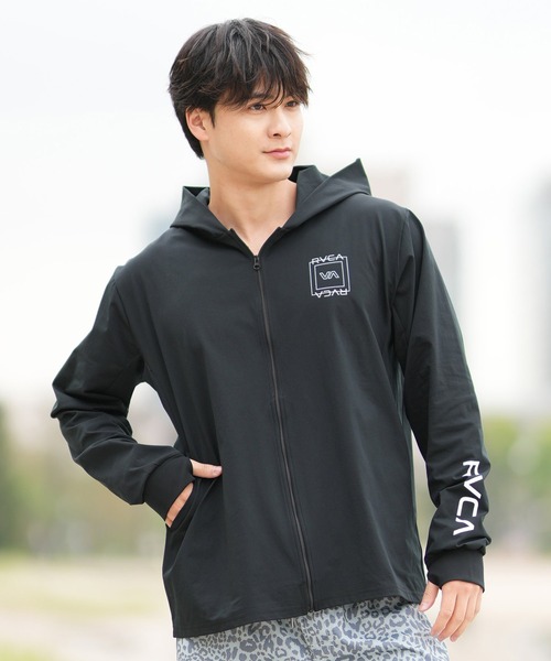 新品　RVCAルーカ　水陸両用 ラッシュガードパーカー　黒　定価10890円 RVCA ルーカ レディース ラッシュガード パーカー ジップアップ