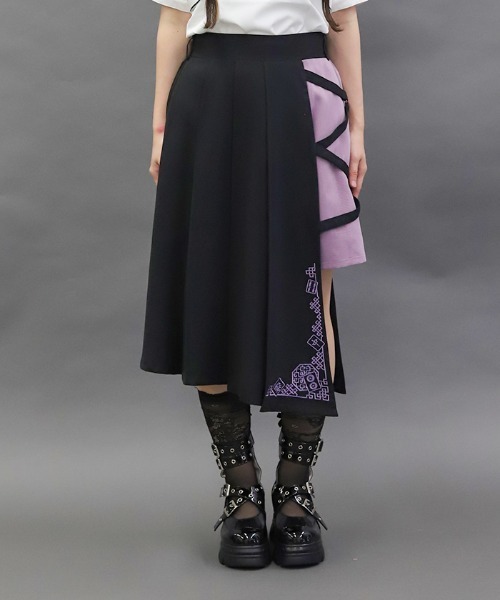 axes femme POETIQUE スカート クロスベルト麻雀牌刺繍スカート