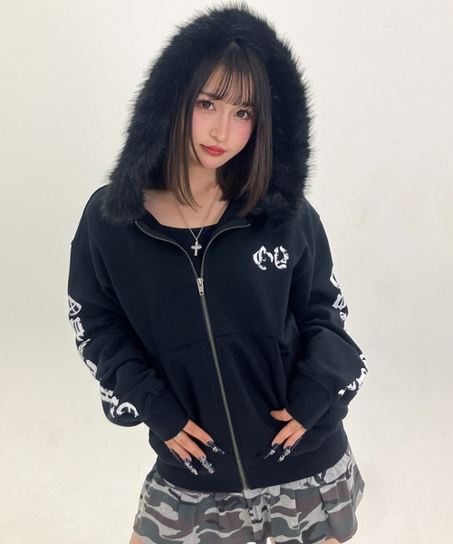 OY（オーワイ） パーカー 「OY/オーワイ」GOTHIC CROSS FAUX FUR
