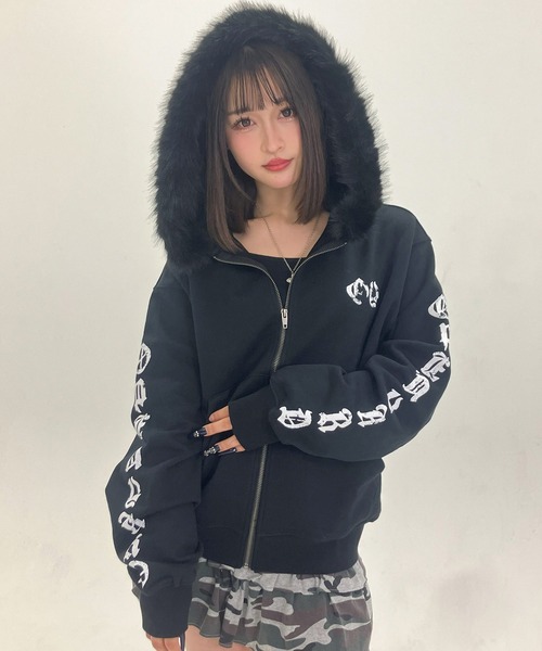 OY（オーワイ） パーカー 「OY/オーワイ」GOTHIC CROSS FAUX FUR