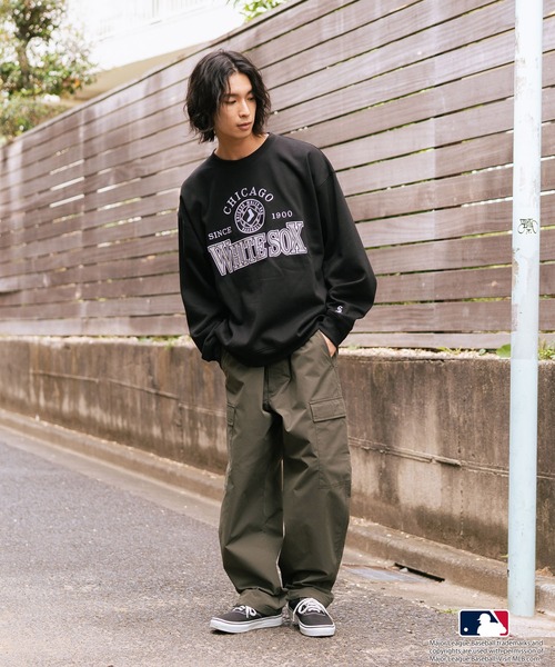 MLB クルーネックスウェット MLB トレーナー スウェット MLB/エムエルビー MLB CREW エンボス加工