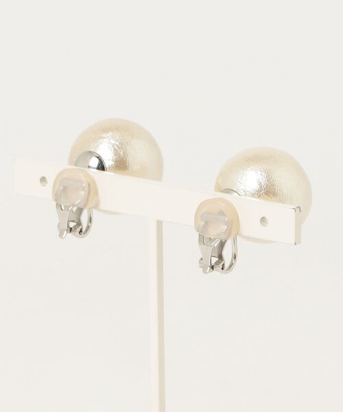 「petite robe noire」 イヤリング（両耳用） - ベージュ レディース_画像2