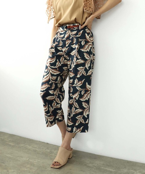 SHIPS リーフプリントタックパンツ 新品 SHIPS（シップス）の「〈手洗い可能〉リーフ プリント タック