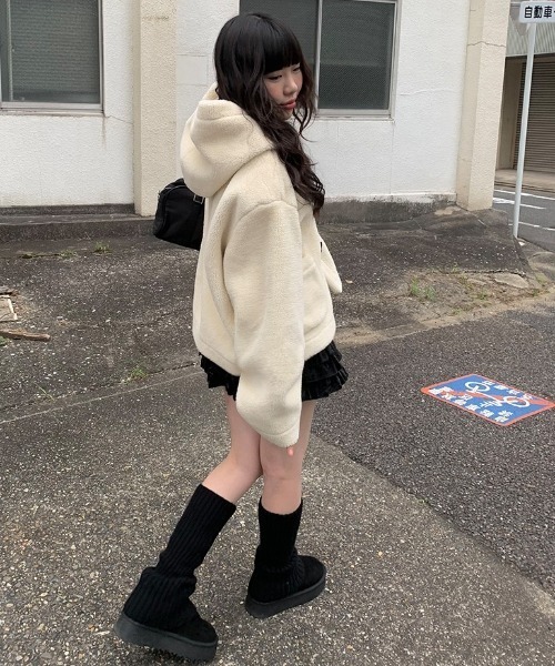 【完売必至】SELF PORTRAIT フェイクパールブークレミニスカート セーラープリーツミニスカート【Fluffy Heart】 – Epetice