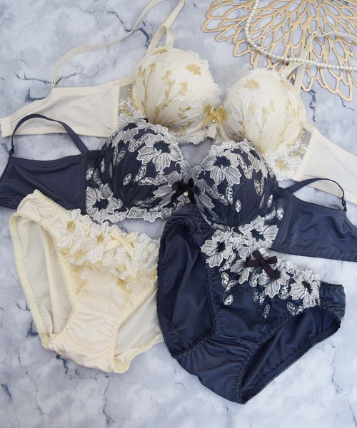 Sanei ブラジャー ショーツセット 「EFサイズ」待望のEFサイズ Sanei ブラジャー ショーツセット 「EFサイズ」待望のEFサイズ
