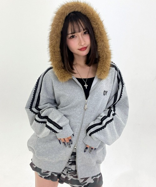 OY（オーワイ） パーカー 「OY/オーワイ」LACE DOLLY FAUX FUR HOODIE