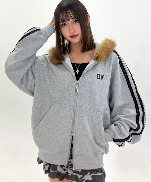 OY（オーワイ） パーカー 「OY/オーワイ」LACE DOLLY FAUX FUR HOODIE