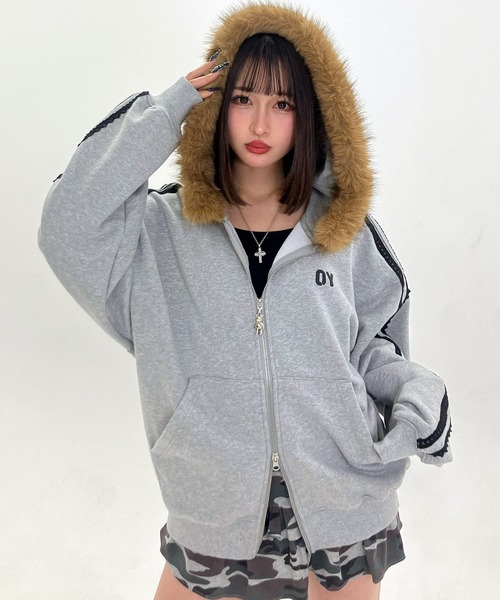 OY（オーワイ） パーカー 「OY/オーワイ」LACE DOLLY FAUX FUR HOODIE