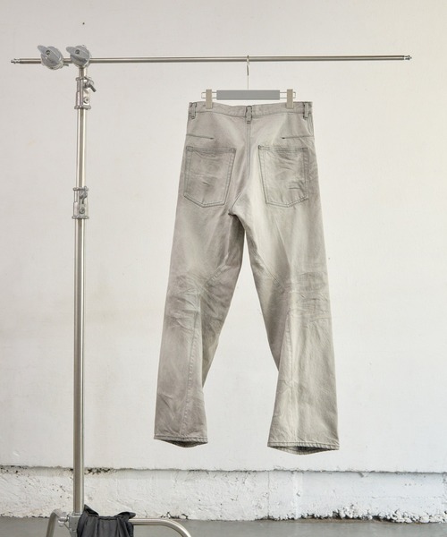ジーンズ 3D TWISTED WIDE LEG JEANS メンズの画像