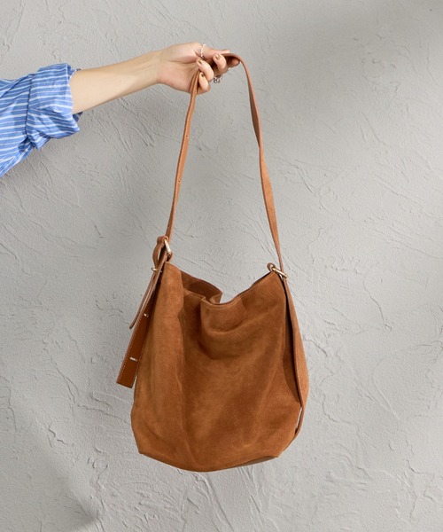 AULENTTI（オウレンティ） ショルダーバッグ バッグ 「AULENTTI