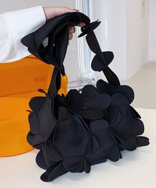 ★美品・一点物★メアリーフランシス ショルダーバッグ 珊瑚・花モチーフ ブラック deux amour ショルダーバッグ バッグ 花モチーフショルダー