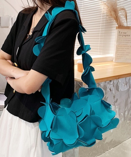 ★美品・一点物★メアリーフランシス ショルダーバッグ 珊瑚・花モチーフ ブラック deux amour ショルダーバッグ バッグ 花モチーフショルダー