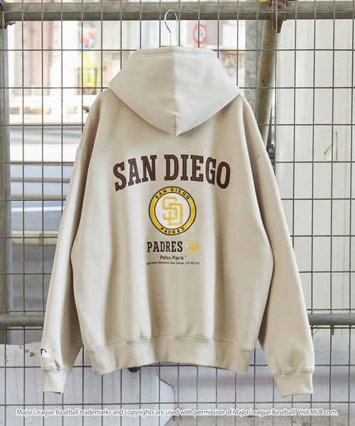 【別注】 MLB公式 パドレス ロゴ刺繍バックデザイン 裏起毛フーディーパーカー MLB/メジャーリーグベースボール 別注 ロゴ刺繍バックデザイン