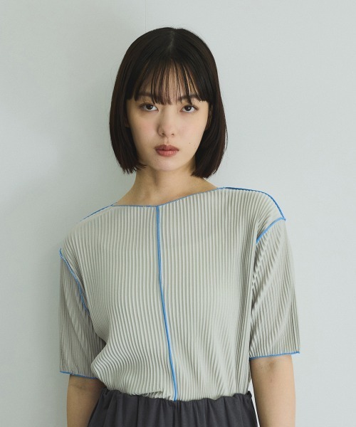 VICKY tシャツ メロー配色プリーツカットトップス「手洗い可能