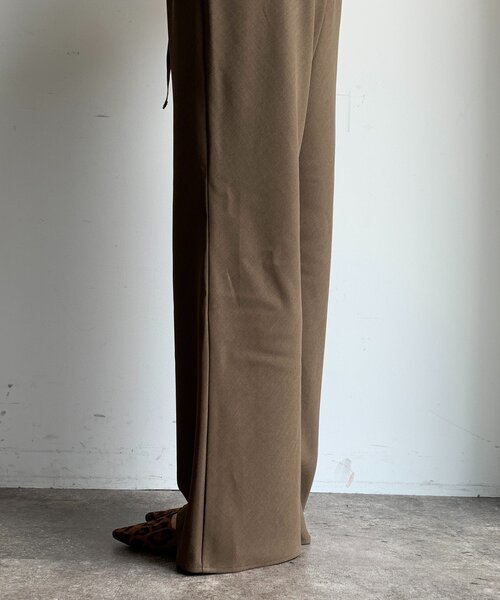 ワイドパンツ パンツ バイヤスセミフレアパンツ レディースの画像