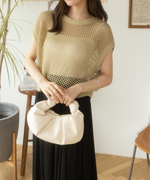 Ada. タンクトップ ノースリーブ 年末年始だけの特別プライス