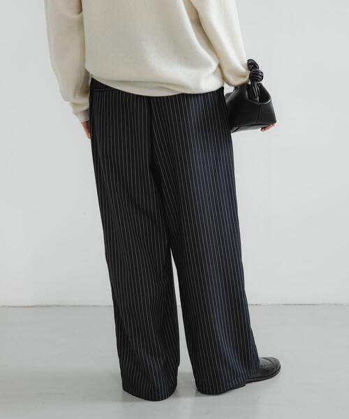 パンツ 「3サイズ展開」「イージーケア」 ウール混タックギャザーストレートパンツ レディースの画像