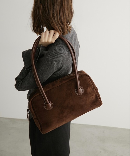 Roger Vivier ハンド 肩掛け バッグ スエード 上品 スクエア 黒 Roger Vivier ハンド 肩掛け バッグ スエード 上品 スクエア 黒 トップ