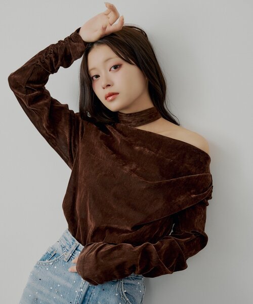 Chico（チコ） tシャツ 「SALON by Chico」タイ付きベロアワンショル