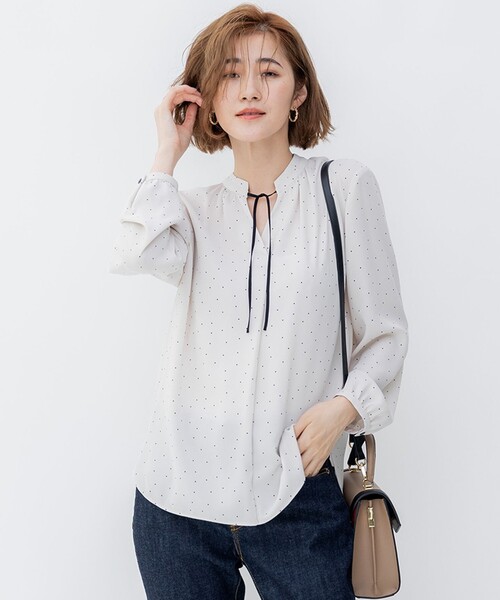 23区(ニジュウサンク) 長袖ブラウス 38 ホワイト レディース 23区(ニジュウサンク) 長袖ブラウス 38 ホワイト レディース