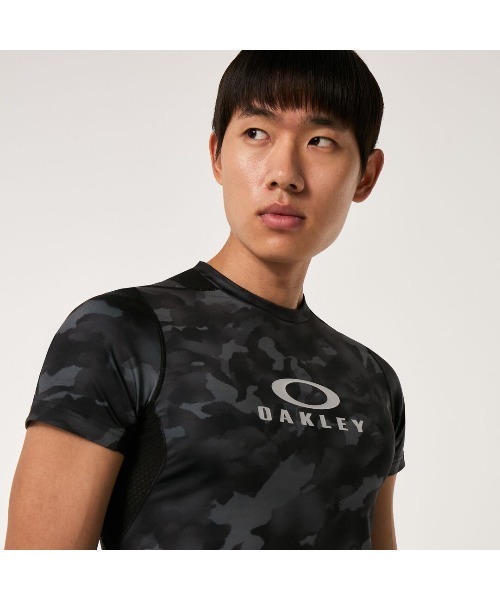オークリー TECHNICAL BASE LAYER SS CREW 3.0 /ベースレイヤー・シャツ/TRAINING スポーツ・トレーニング/OA