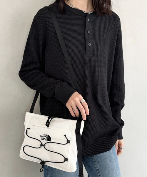 ノースフェイス バックパック リュック ロゴ刺繍 海外限定 ライトグレー 30L THE NORTH FACE ノースフェイス ショルダーバッグ ホワイト